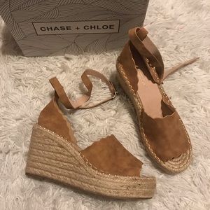 Espadrille yarn bottom tan wedge size 10 NIB